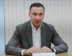 Bogdan Ivan: Nu există niciun motiv ca preţul la pompă să ajungă 10 lei din cauza speculei